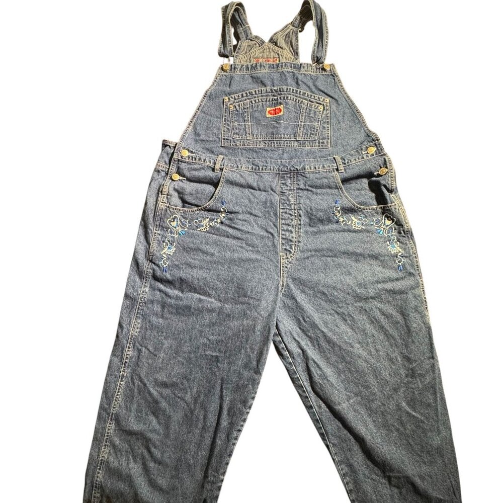 REVOLT 	Medium Wash Denim Flower Embroidered Overalls